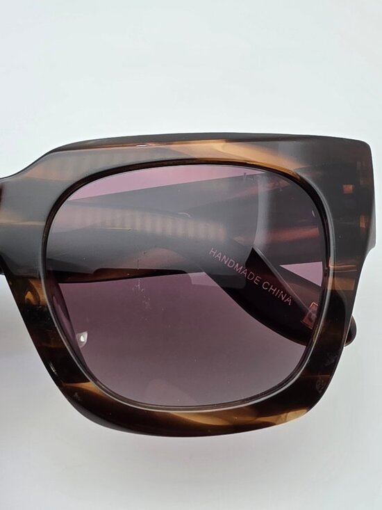 I-Sea Jolene Tiger Stripe Frame Polarized Brown Gradient Lens Cat Eye Sunglasses main image 2